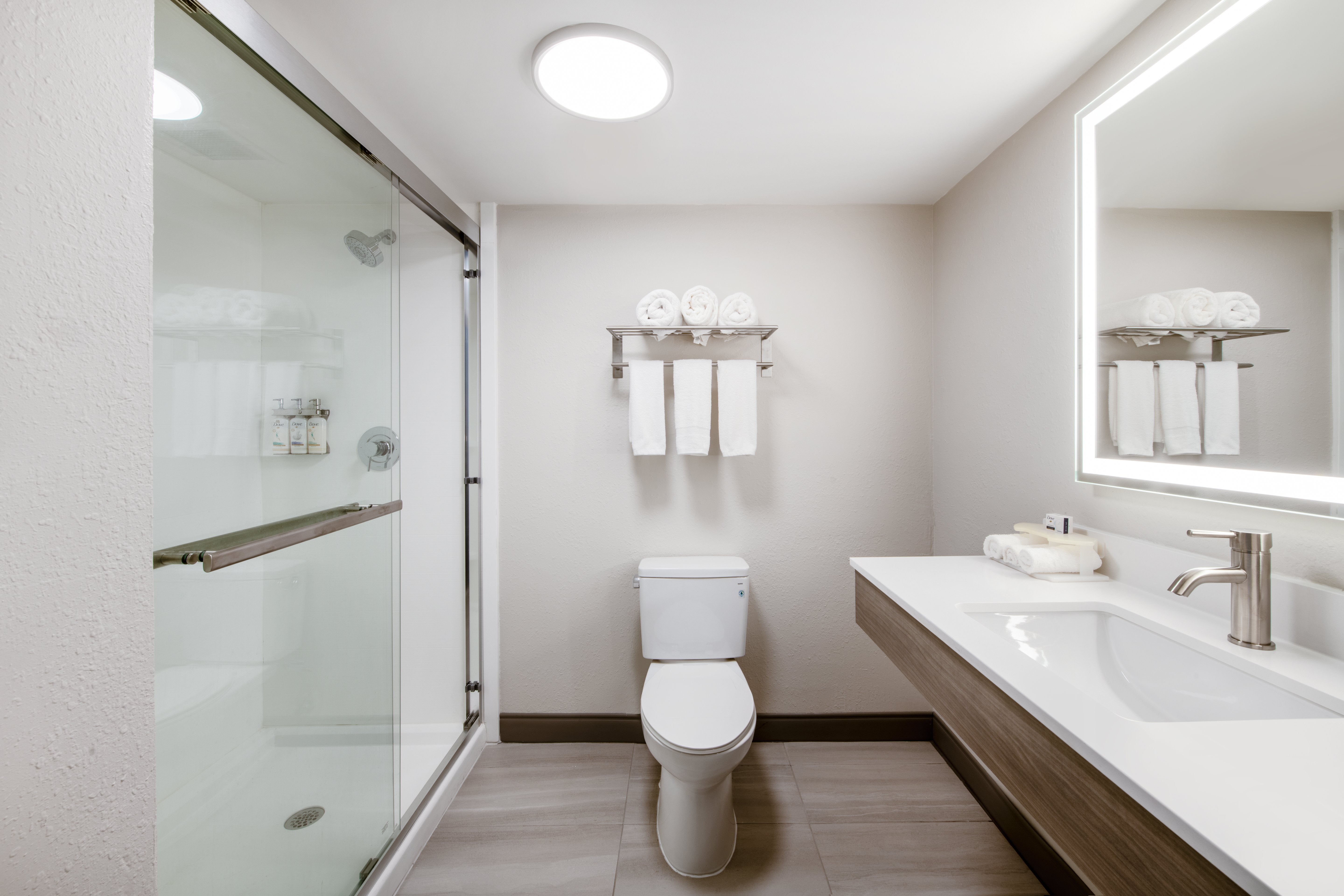 holiday inn express and suites wilson i 95
