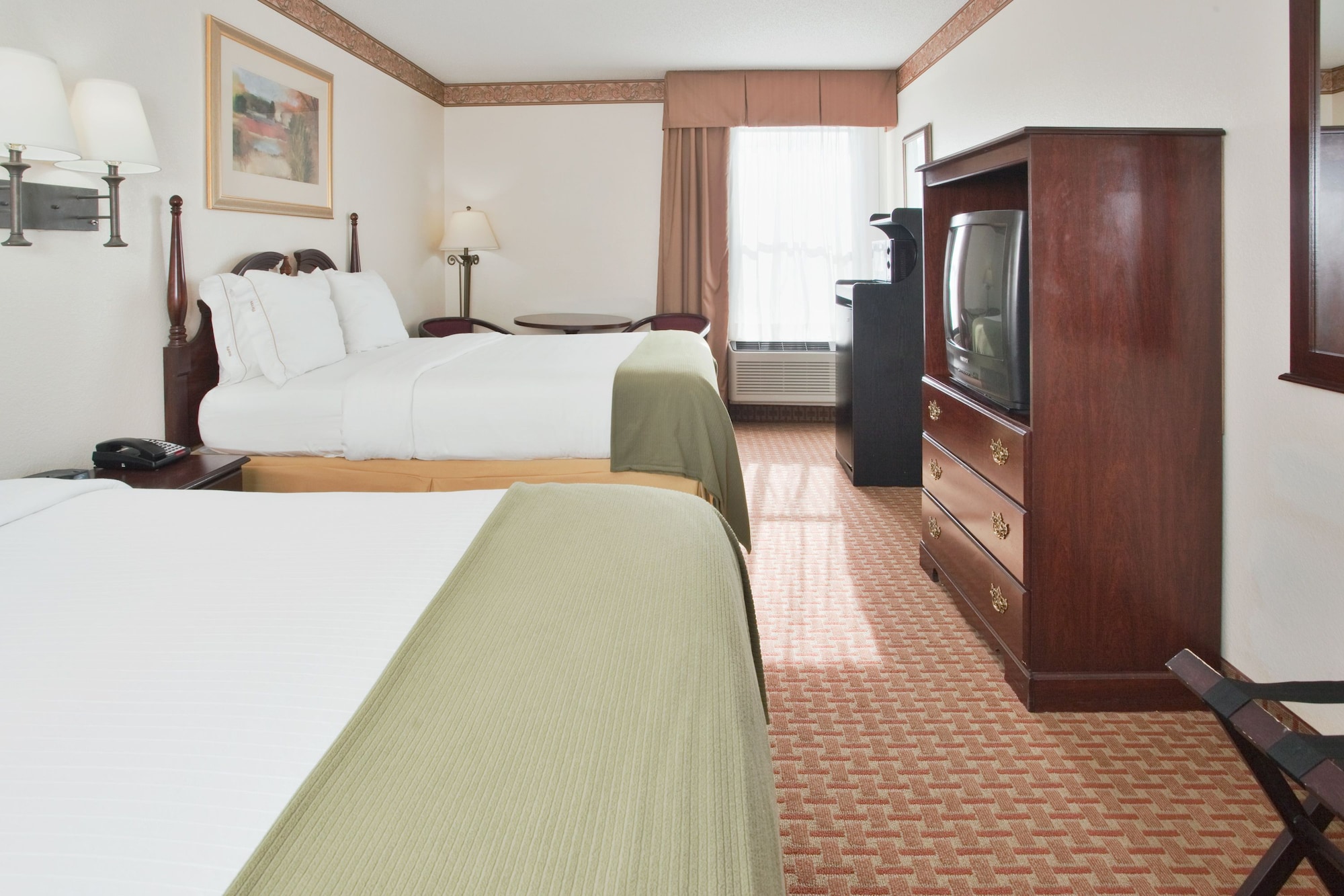holiday inn express and suites wilson i 95