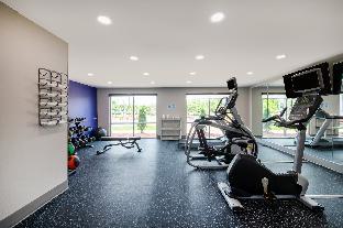 holiday inn express and suites wilson i 95