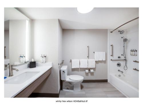 holiday inn express and suites wilson i 95
