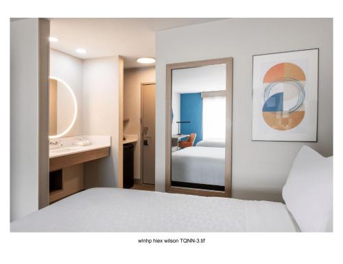 holiday inn express and suites wilson i 95