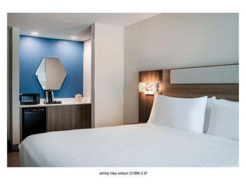 holiday inn express and suites wilson i 95