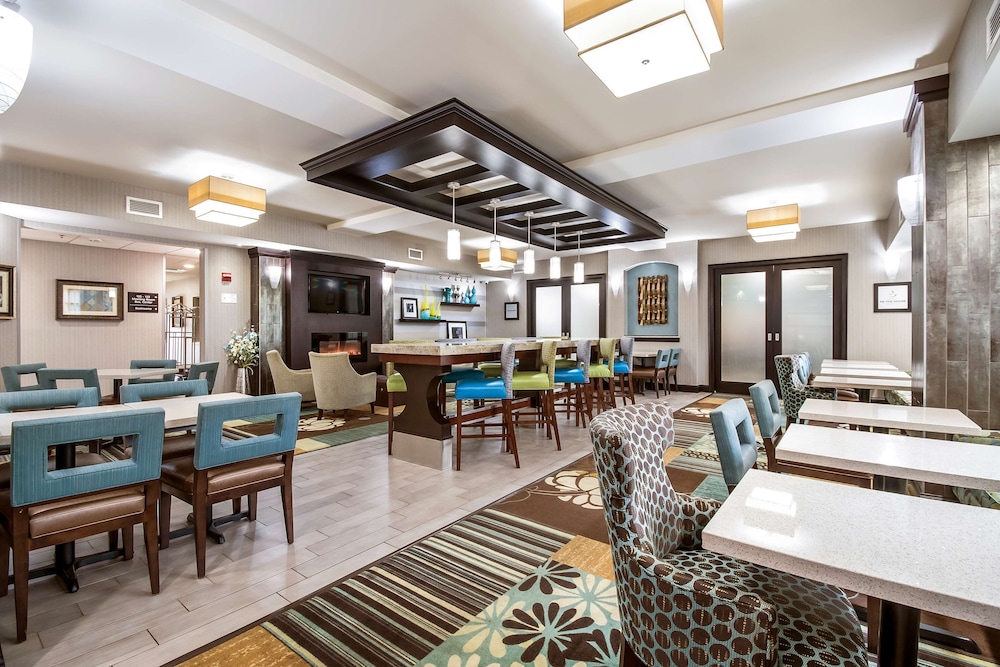hampton inn columbus west