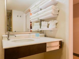 hampton inn buffalo airport galleria mall