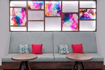 hampton inn buffalo airport galleria mall