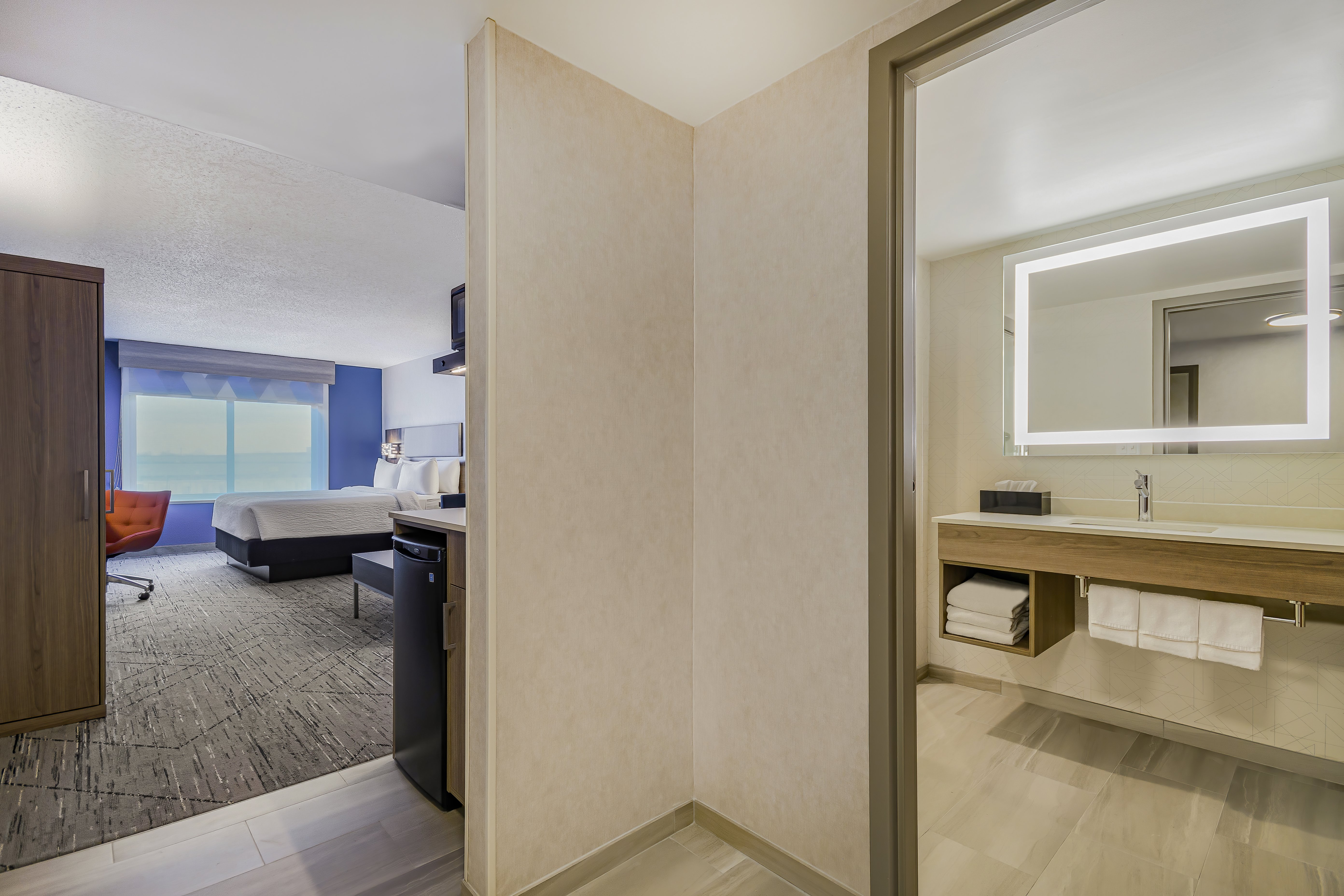 holiday inn express hotel and suites buffalo airport by ihg