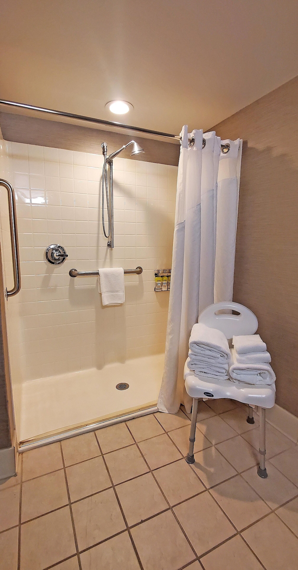 holiday inn express hotel and suites buffalo airport by ihg