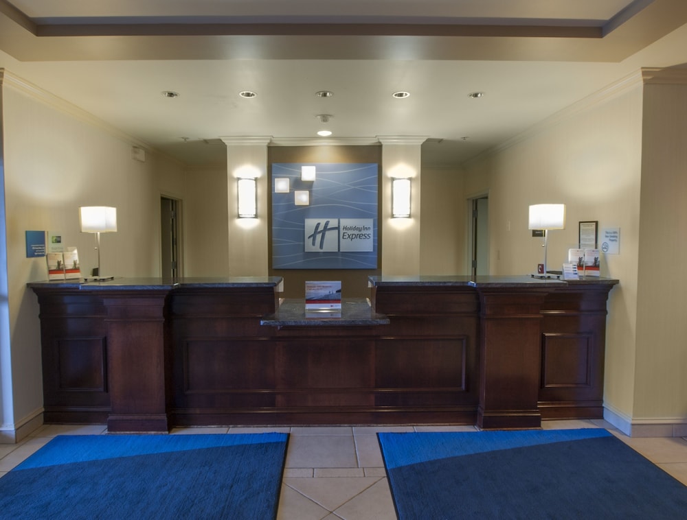 holiday inn express hotel and suites buffalo airport by ihg