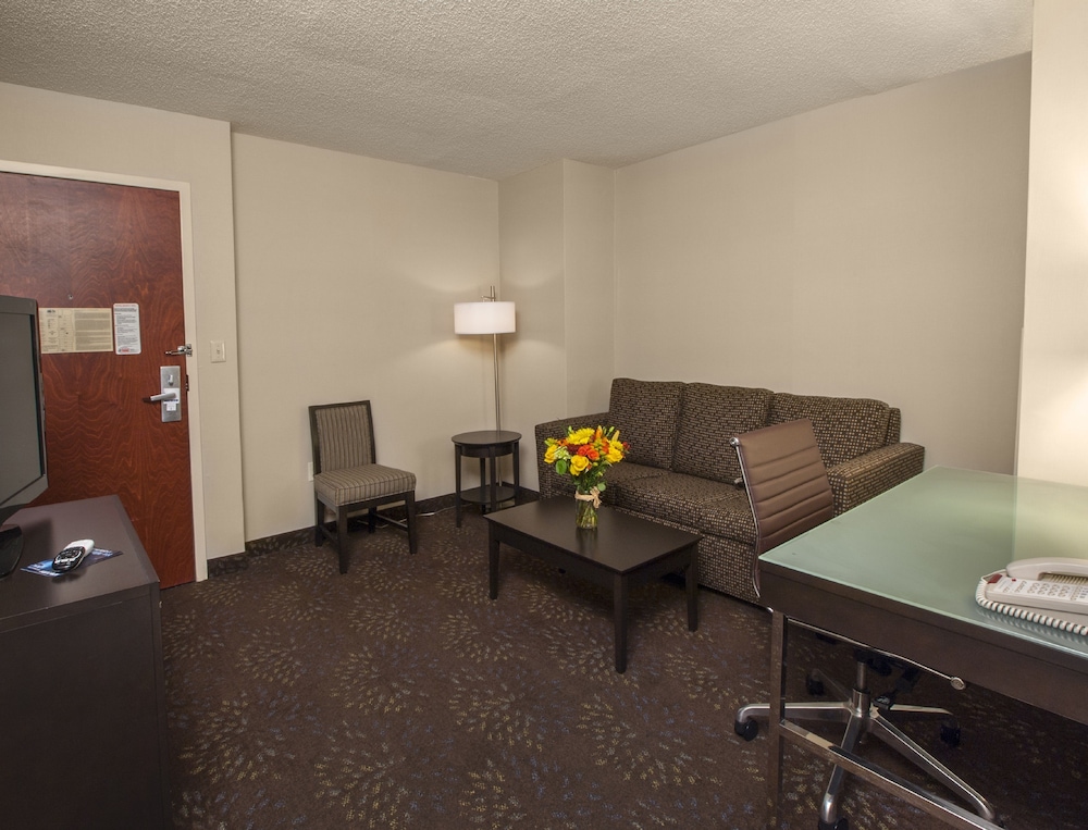 holiday inn express hotel and suites buffalo airport by ihg