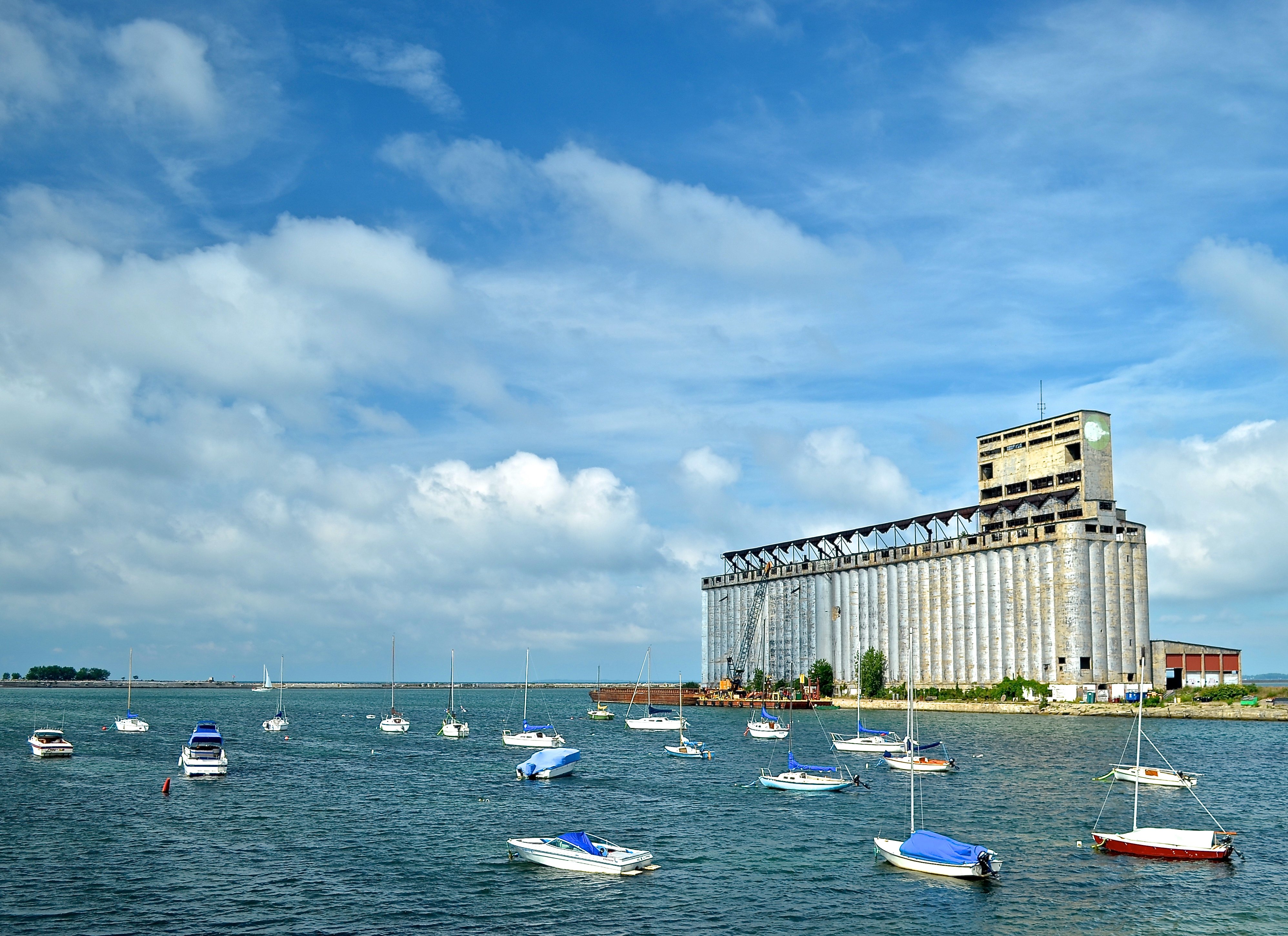 holiday inn express hotel and suites buffalo airport by ihg