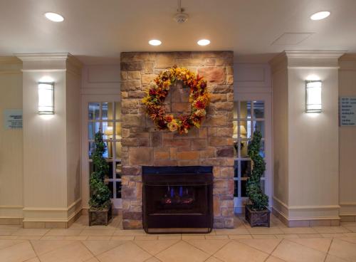 holiday inn express hotel and suites buffalo airport by ihg