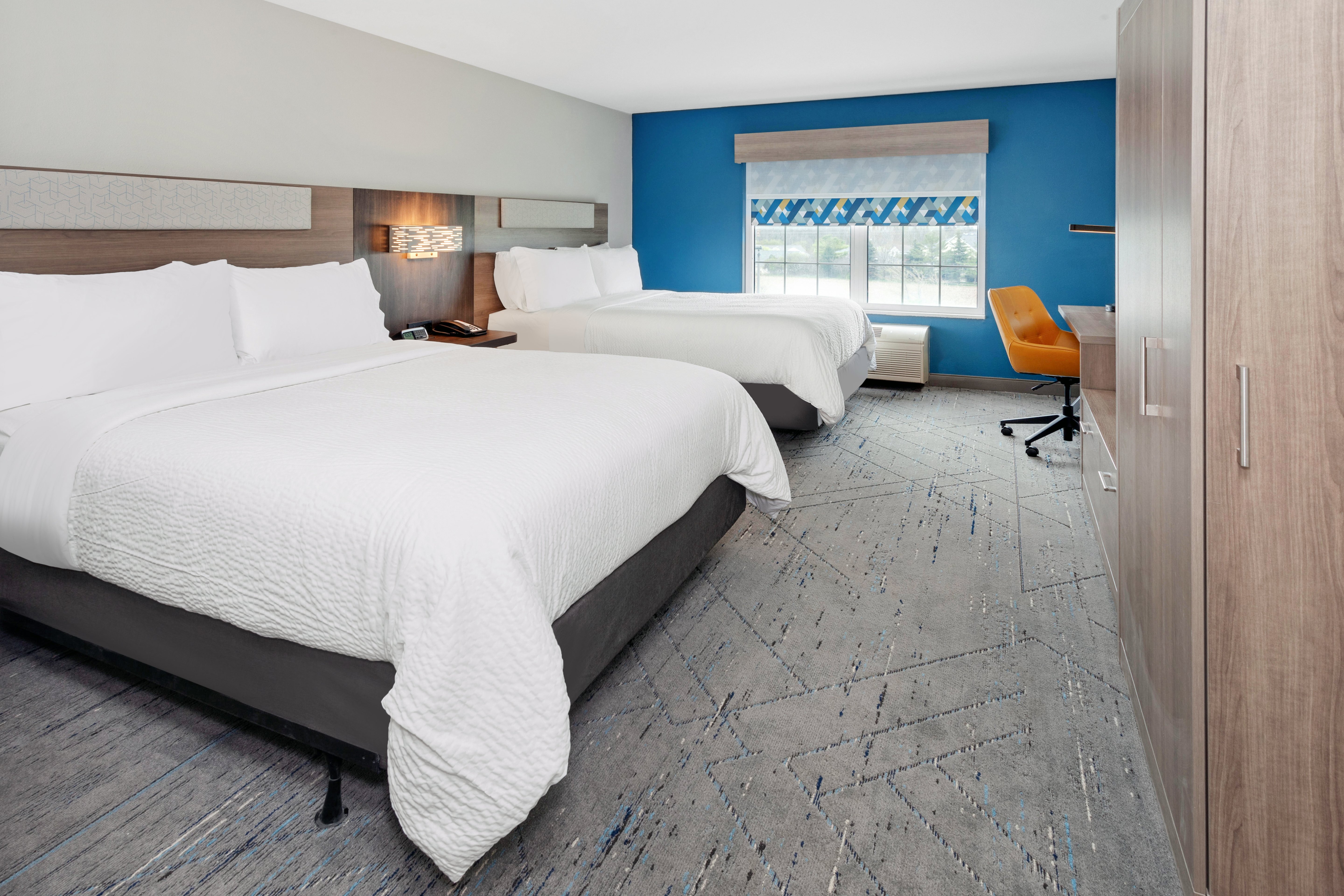 holiday inn express and suites port washington by ihg