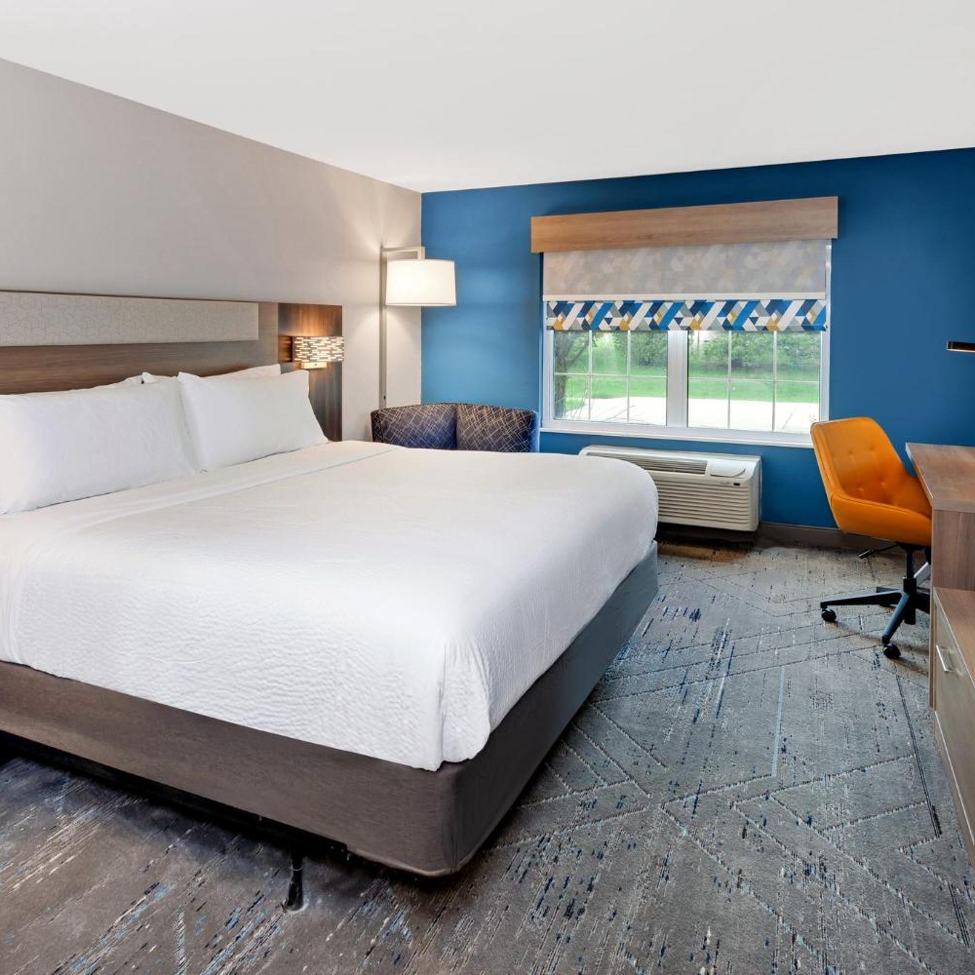 holiday inn express and suites port washington by ihg