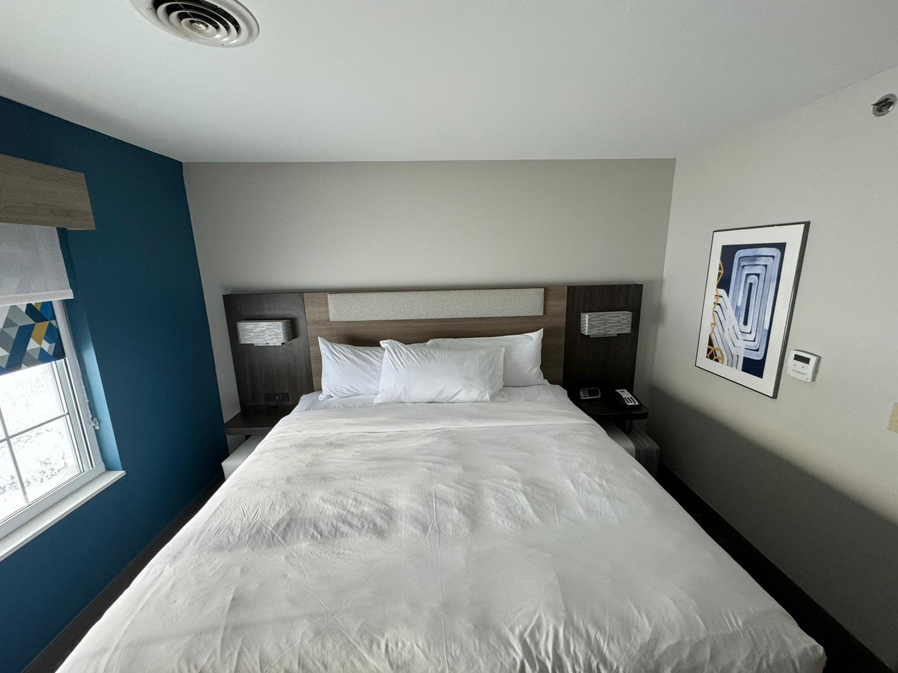 holiday inn express and suites port washington by ihg
