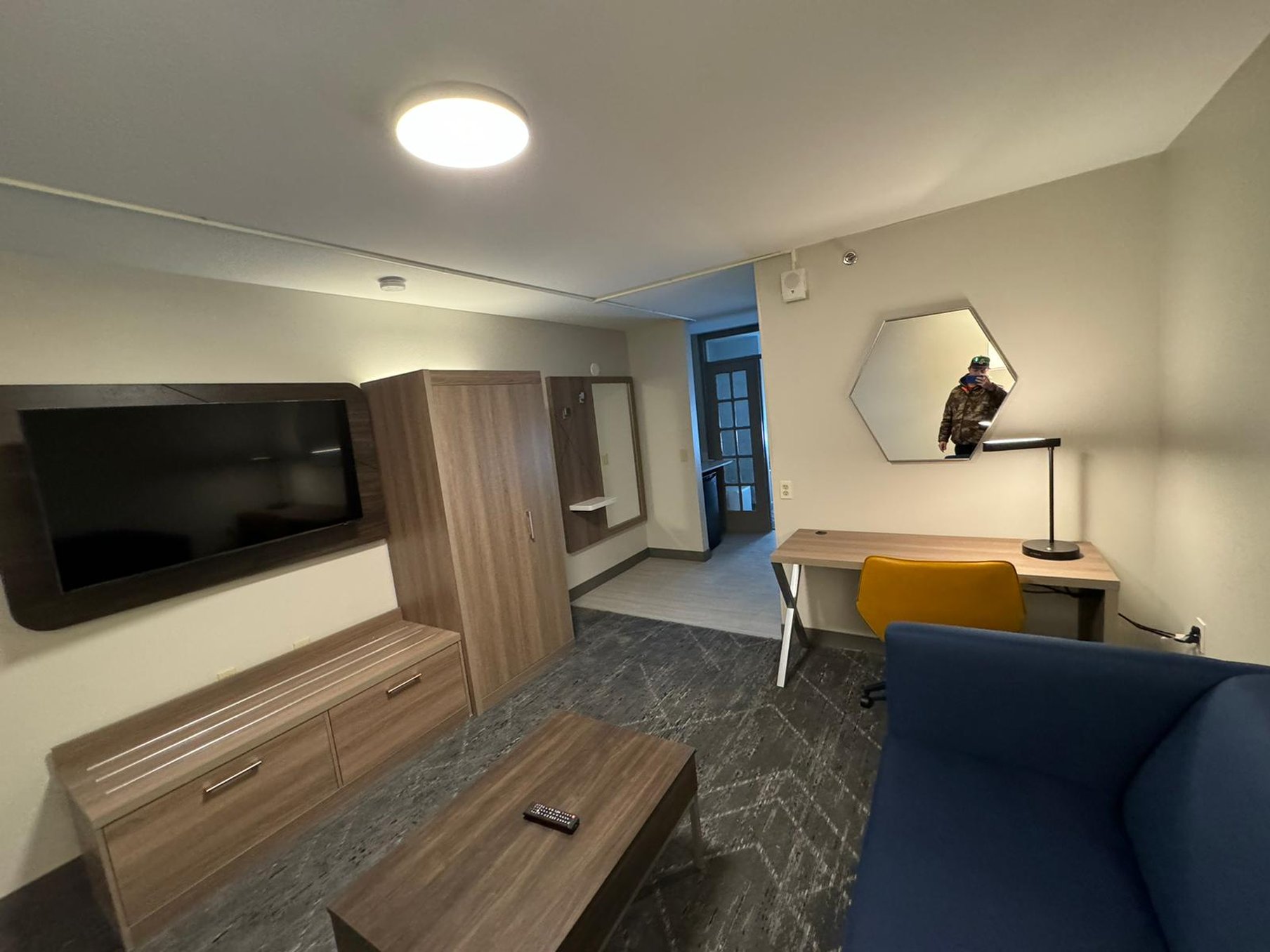 holiday inn express and suites port washington by ihg