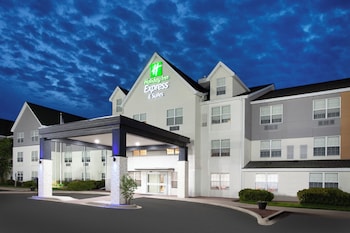 Holiday Inn Express & Suites Port Washington By Ihg,Near Possibility Playground,3 star