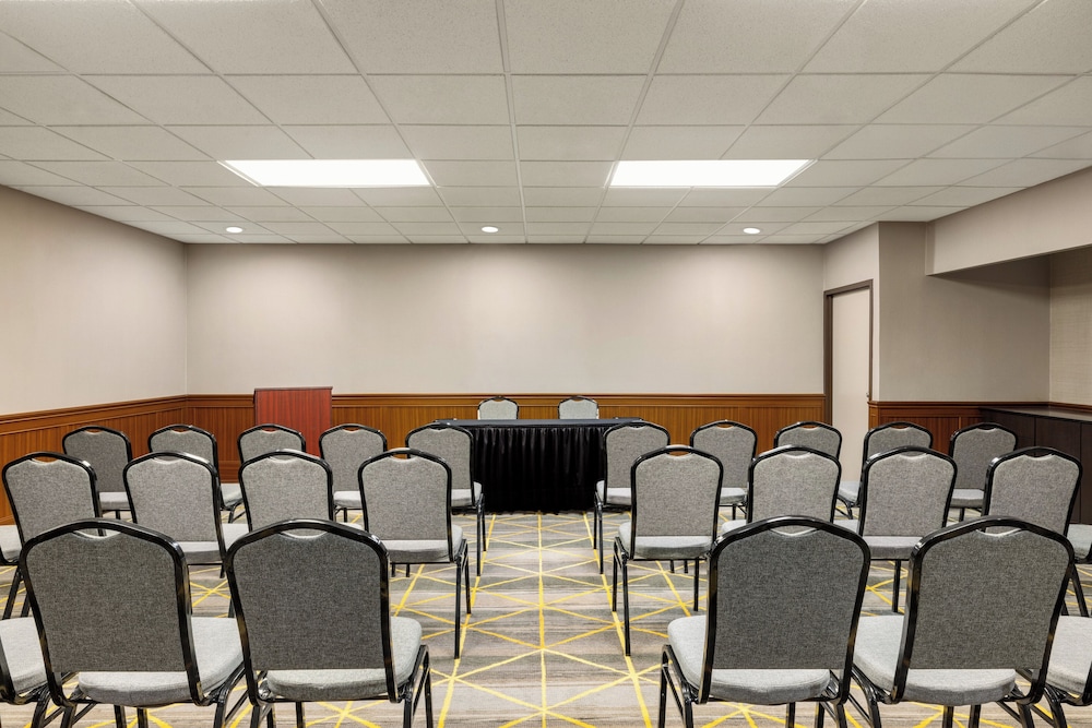 holiday inn louisville east hurstbourne by ihg