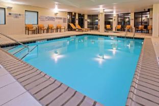 courtyard by marriott louisville northeast