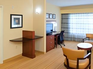 Courtyard By Marriott Louisville Northeast,Louisville>>Jefferson County,3 star
