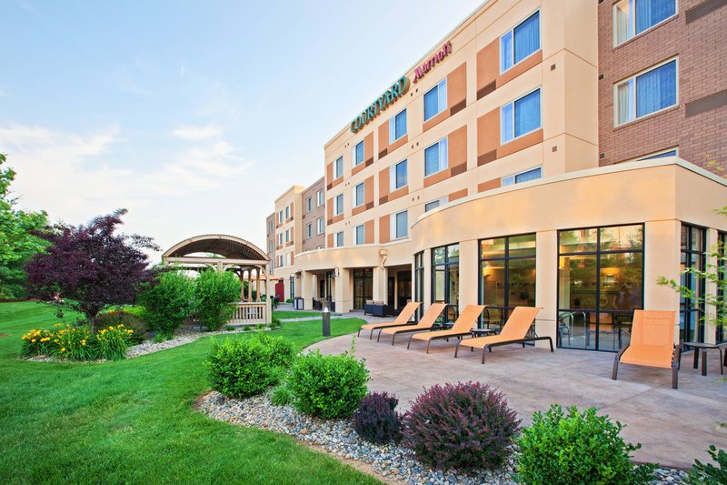 courtyard by marriott louisville northeast