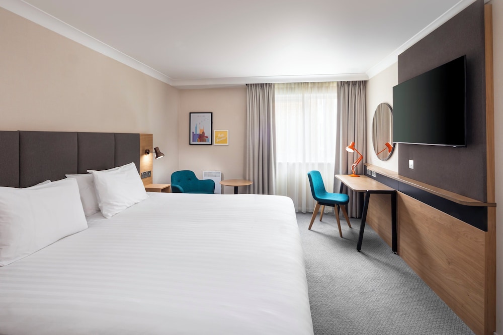 holiday inn reading south m4 jct11 by ihg