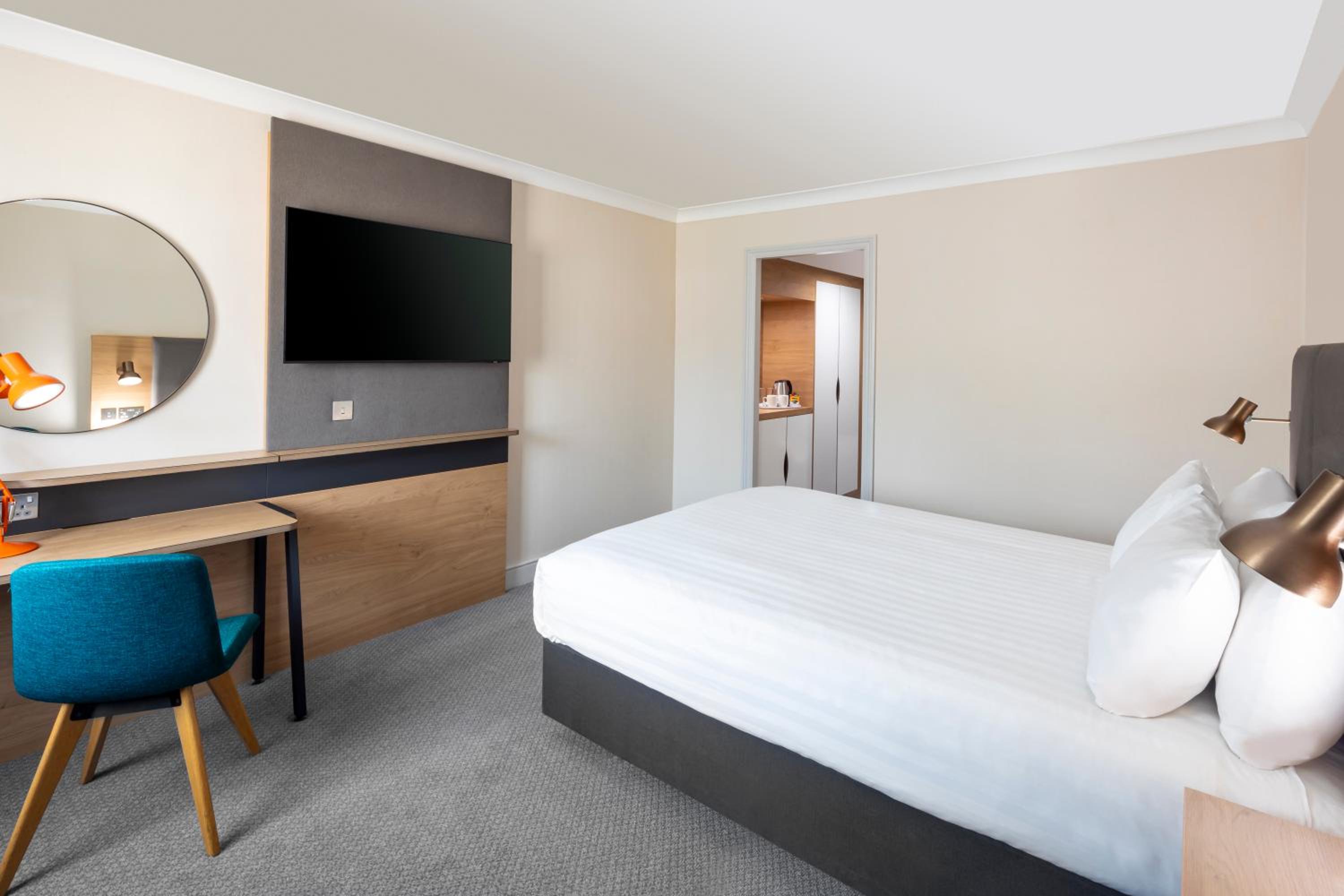 holiday inn reading south m4 jct11 by ihg