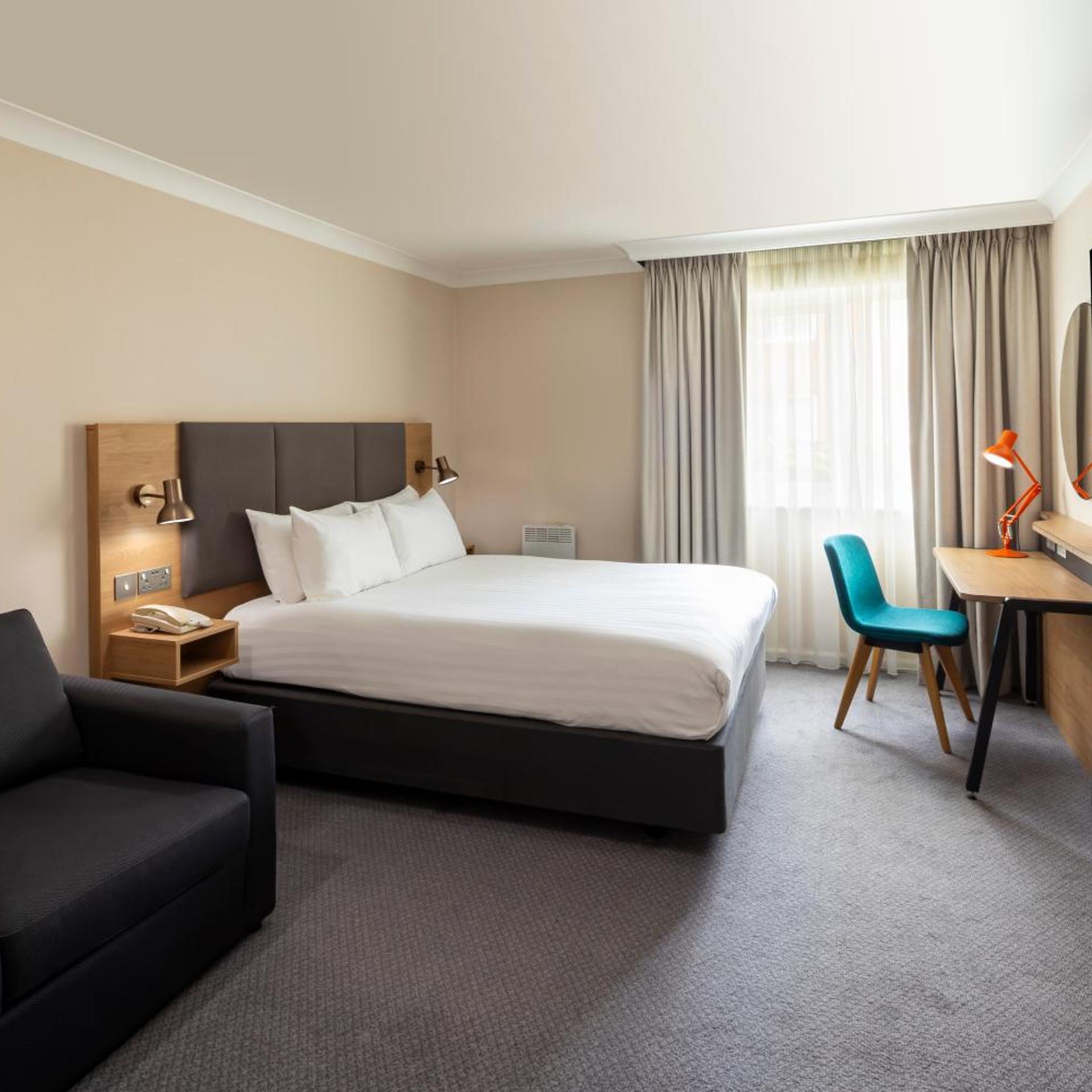 holiday inn reading south m4 jct11 by ihg