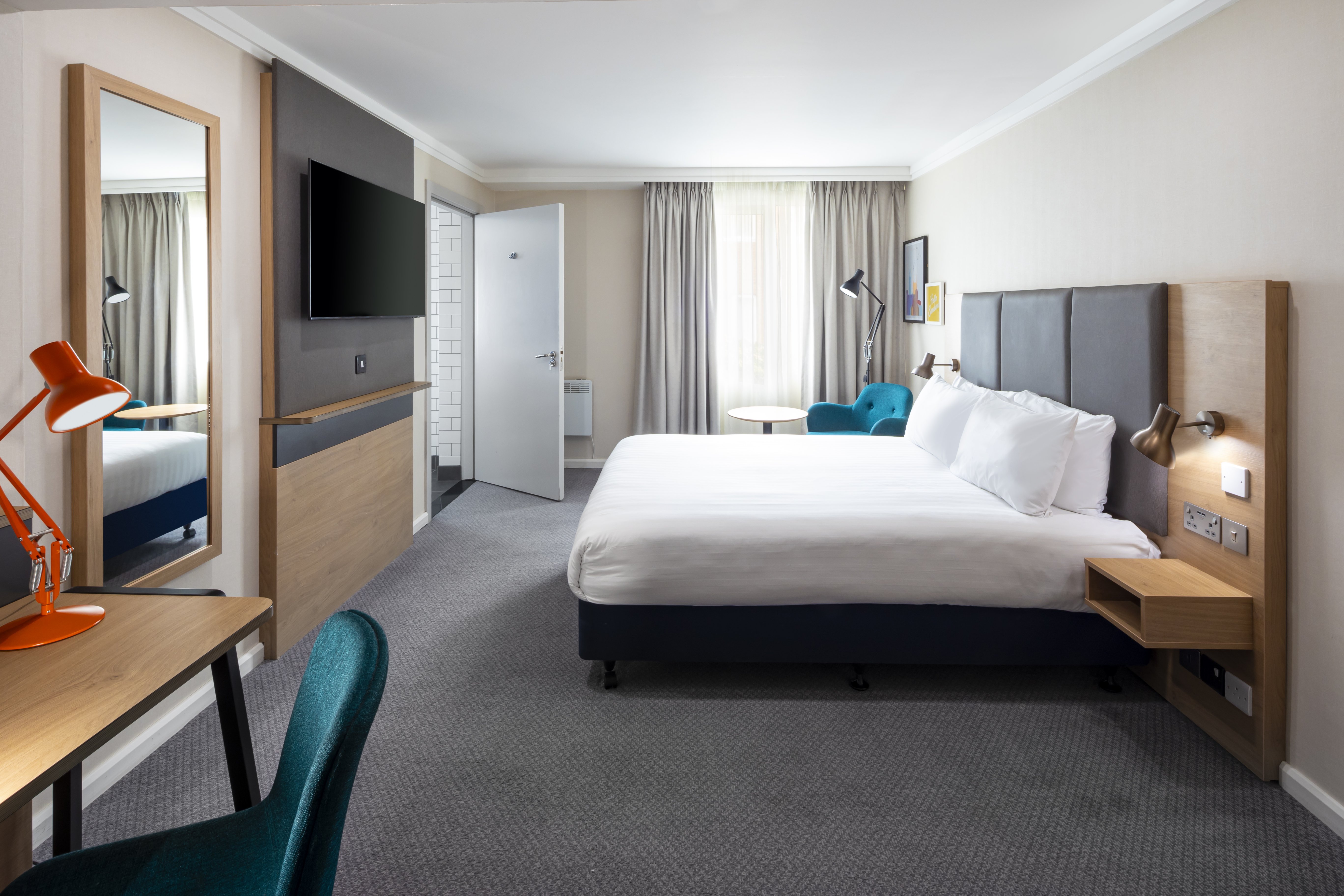 holiday inn reading south m4 jct11 by ihg