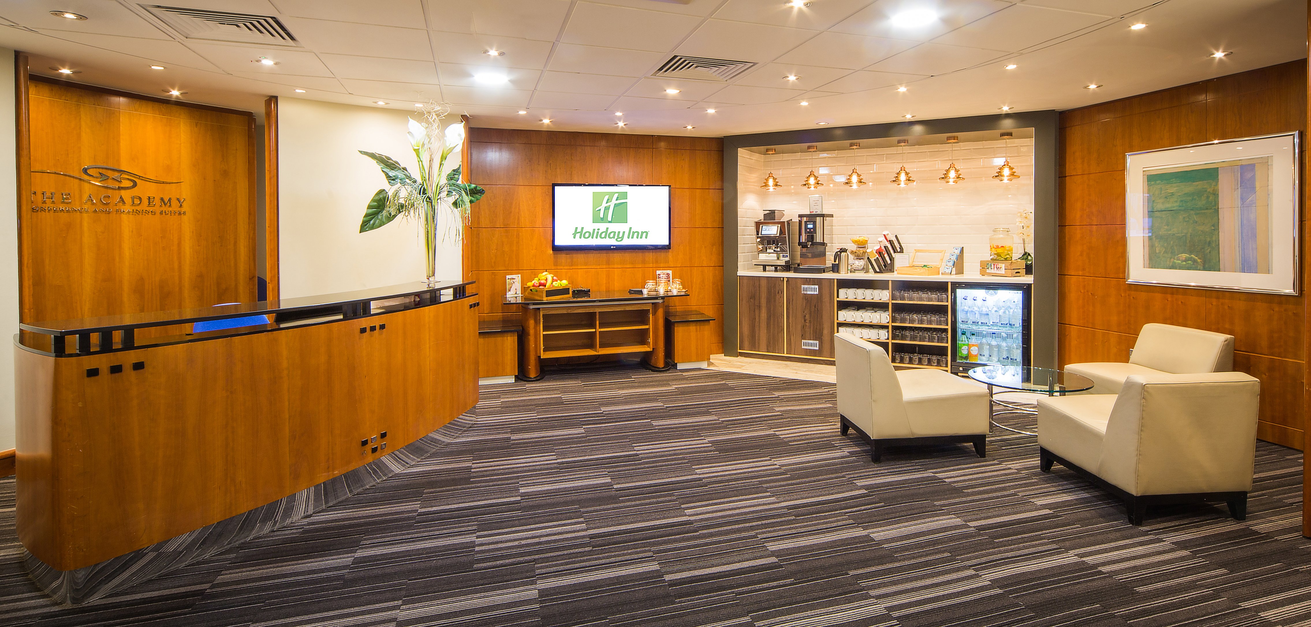 holiday inn reading south m4 jct11 by ihg