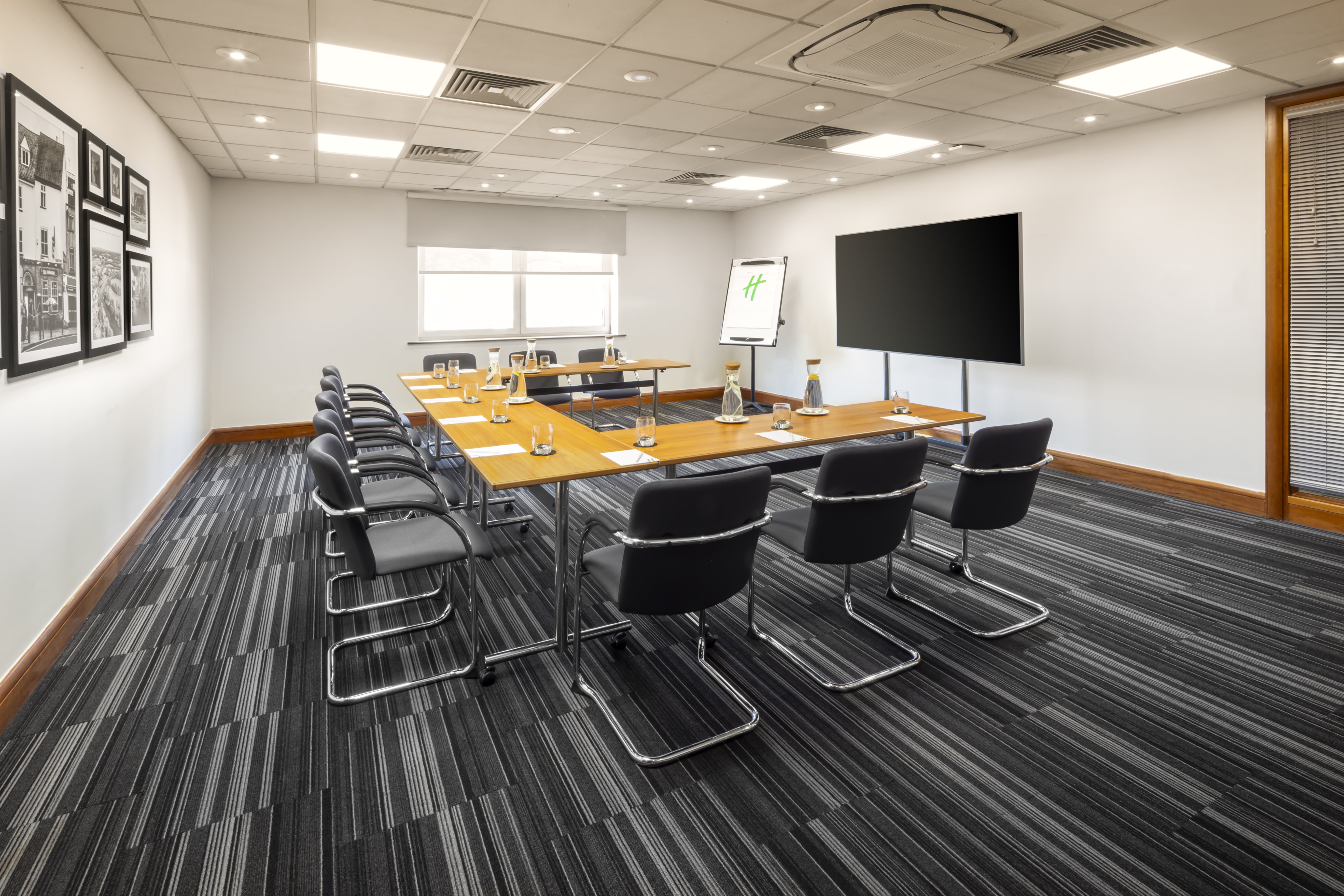 holiday inn reading south m4 jct11 by ihg