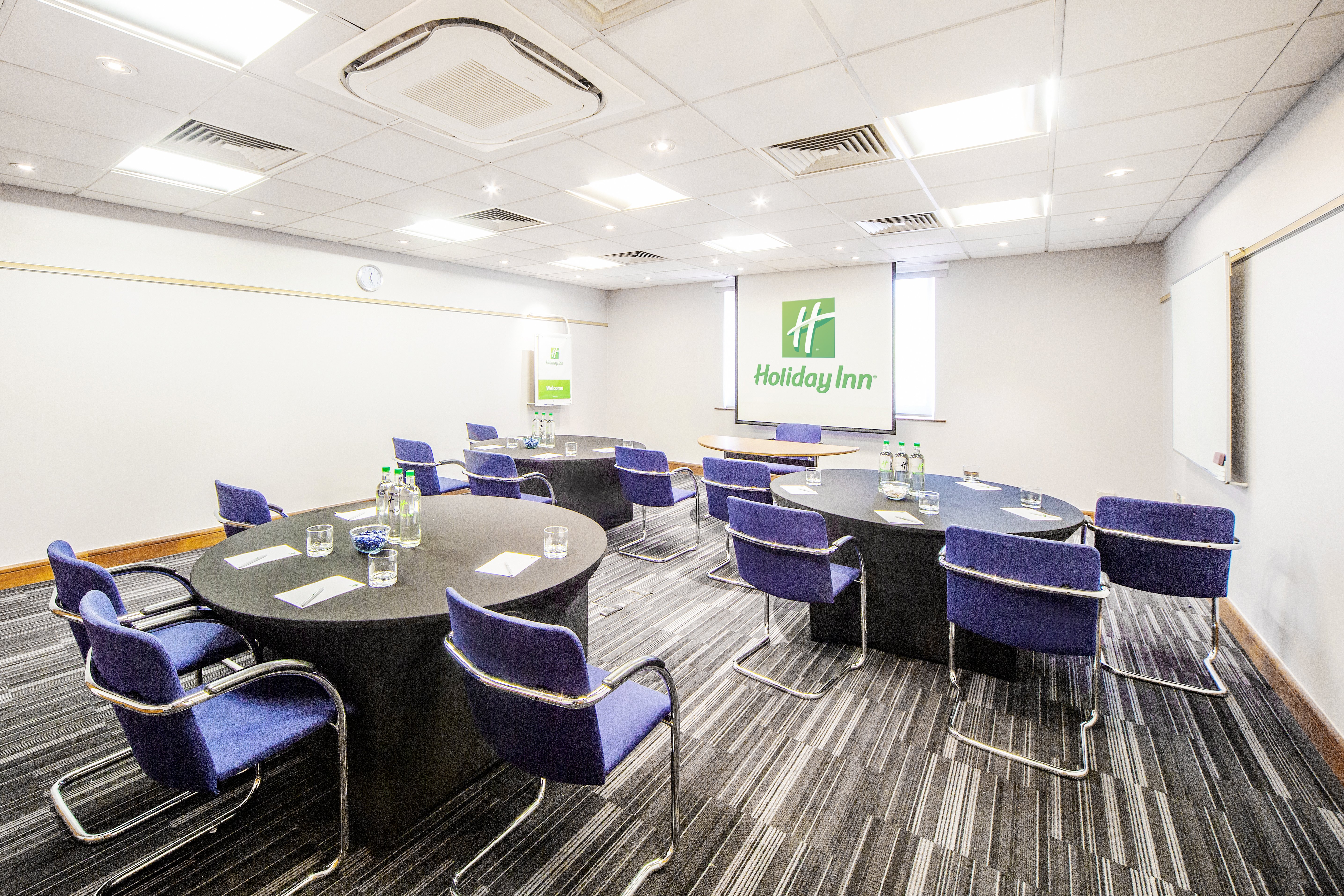 holiday inn reading south m4 jct11 by ihg