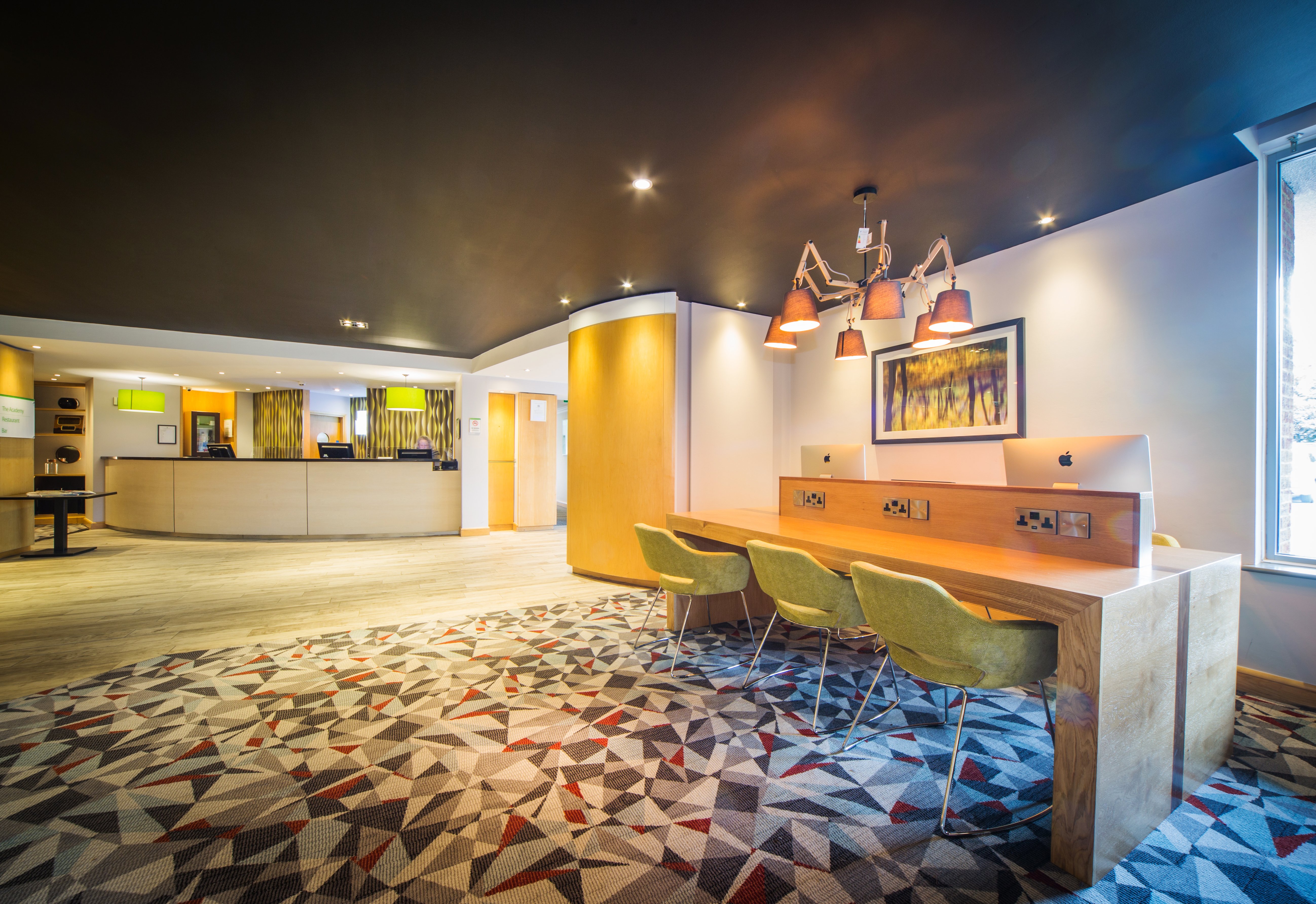 holiday inn reading south m4 jct11 by ihg