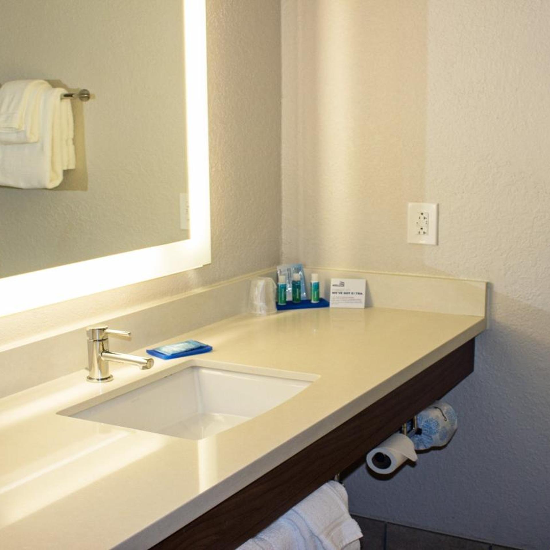 holiday inn express winfield by ihg