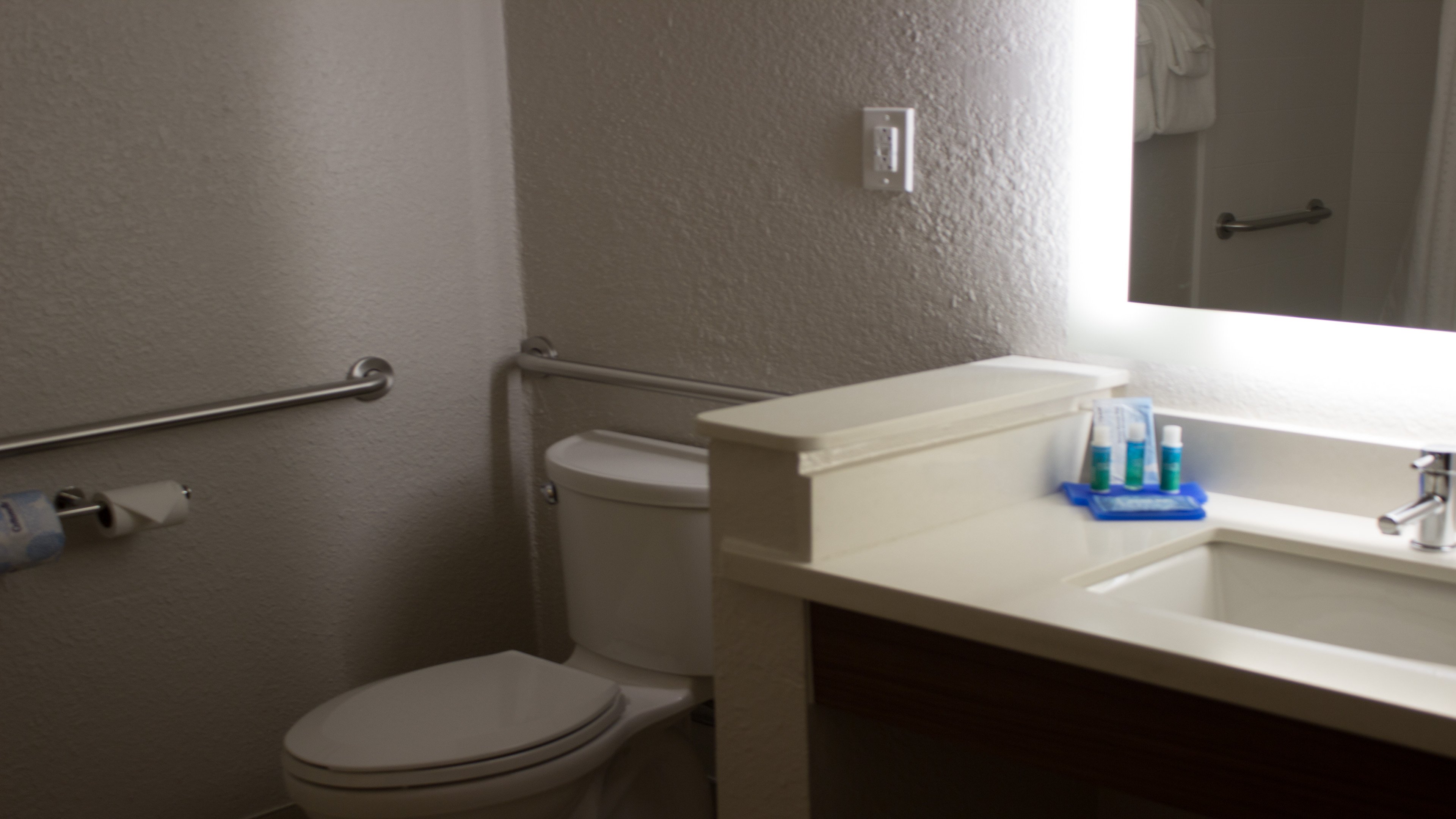 holiday inn express winfield by ihg