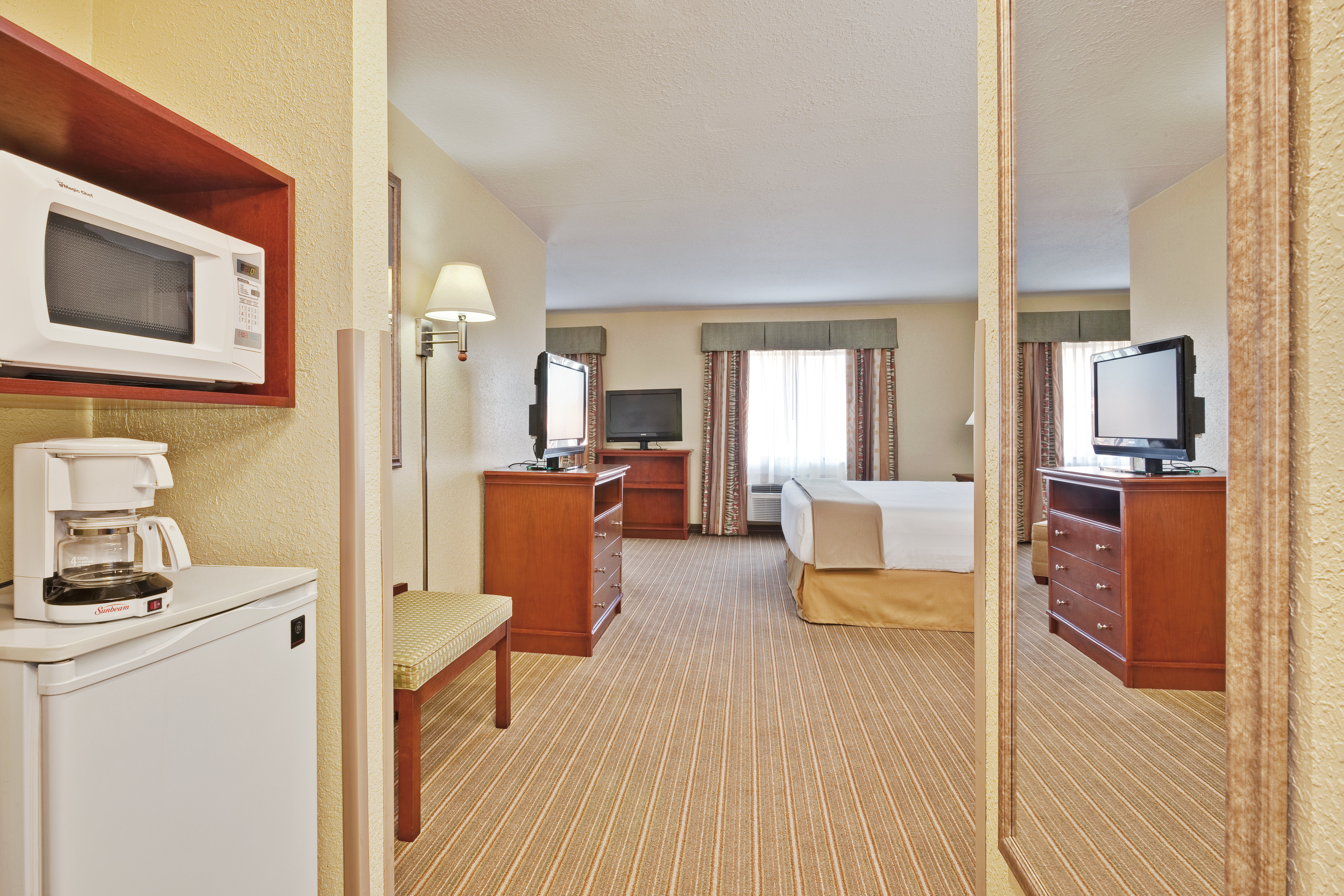 holiday inn express winfield by ihg