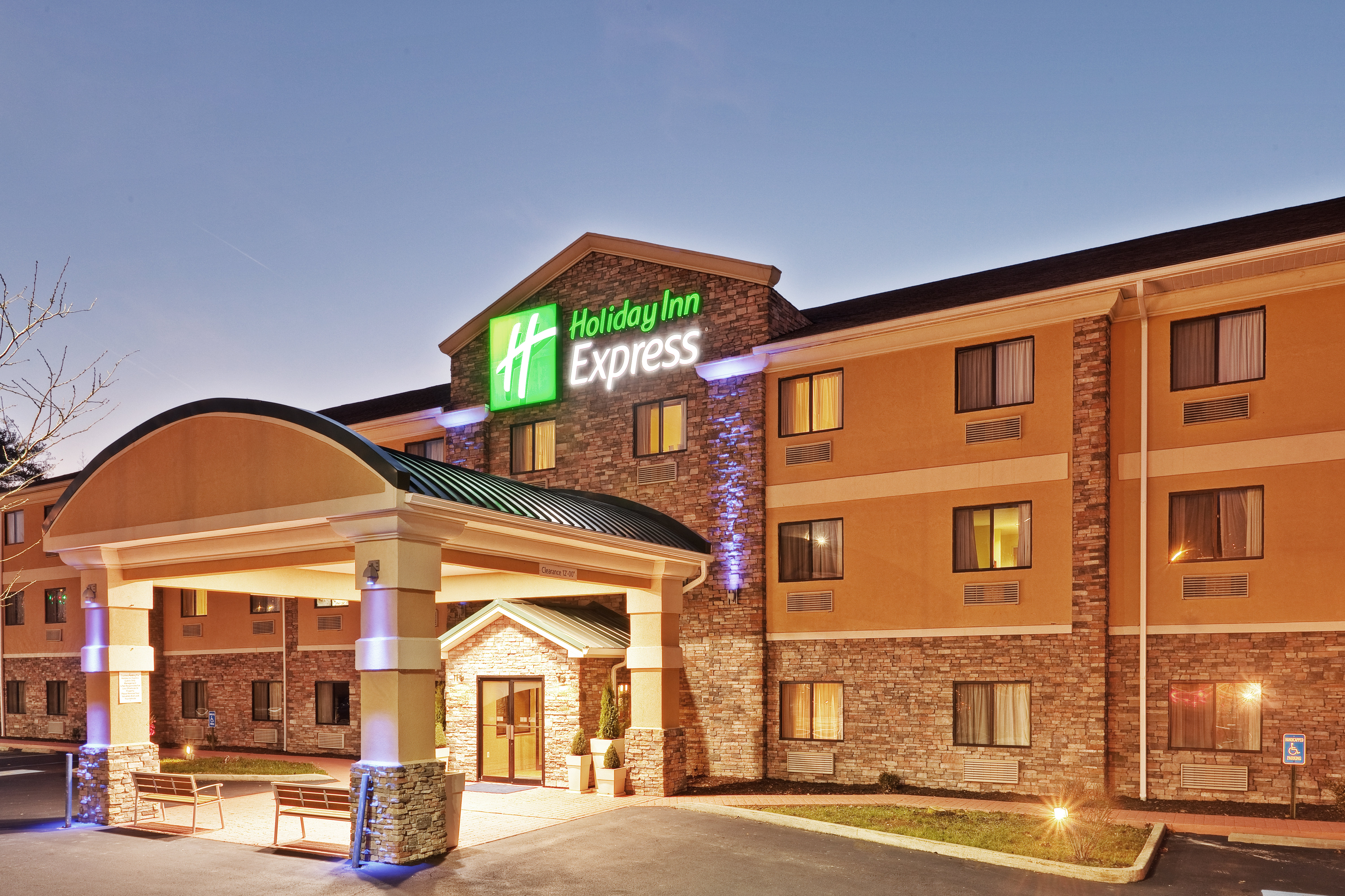 holiday inn express winfield by ihg