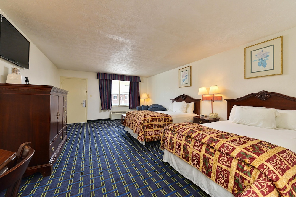 Americas Best Value Inn & Suites South Boston,Danville>>Cluster Springs,2 star