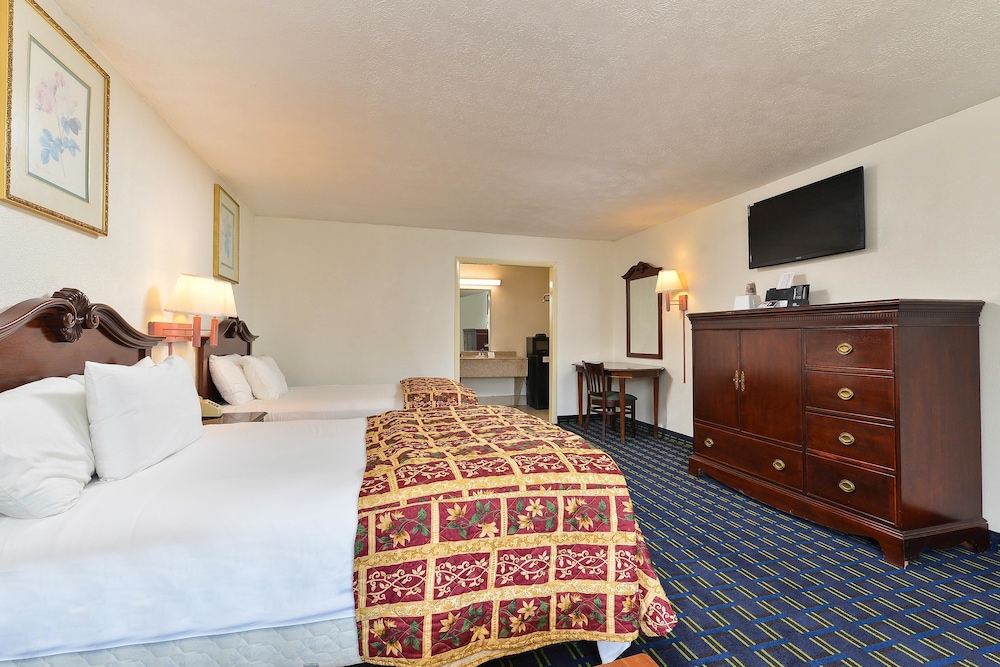 Americas Best Value Inn & Suites South Boston,Danville>>Cluster Springs,2 star