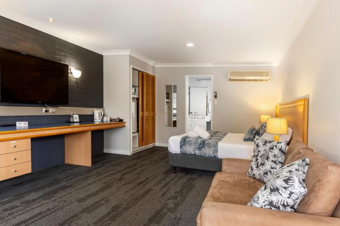 country motel ipswich