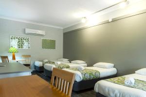 country motel ipswich