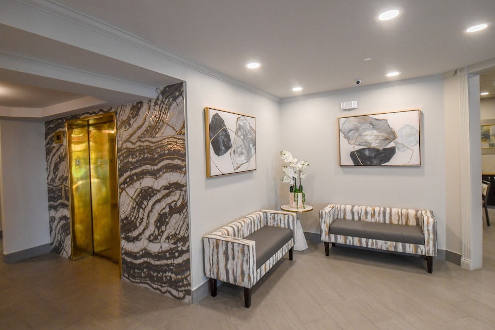 euro suites hotel