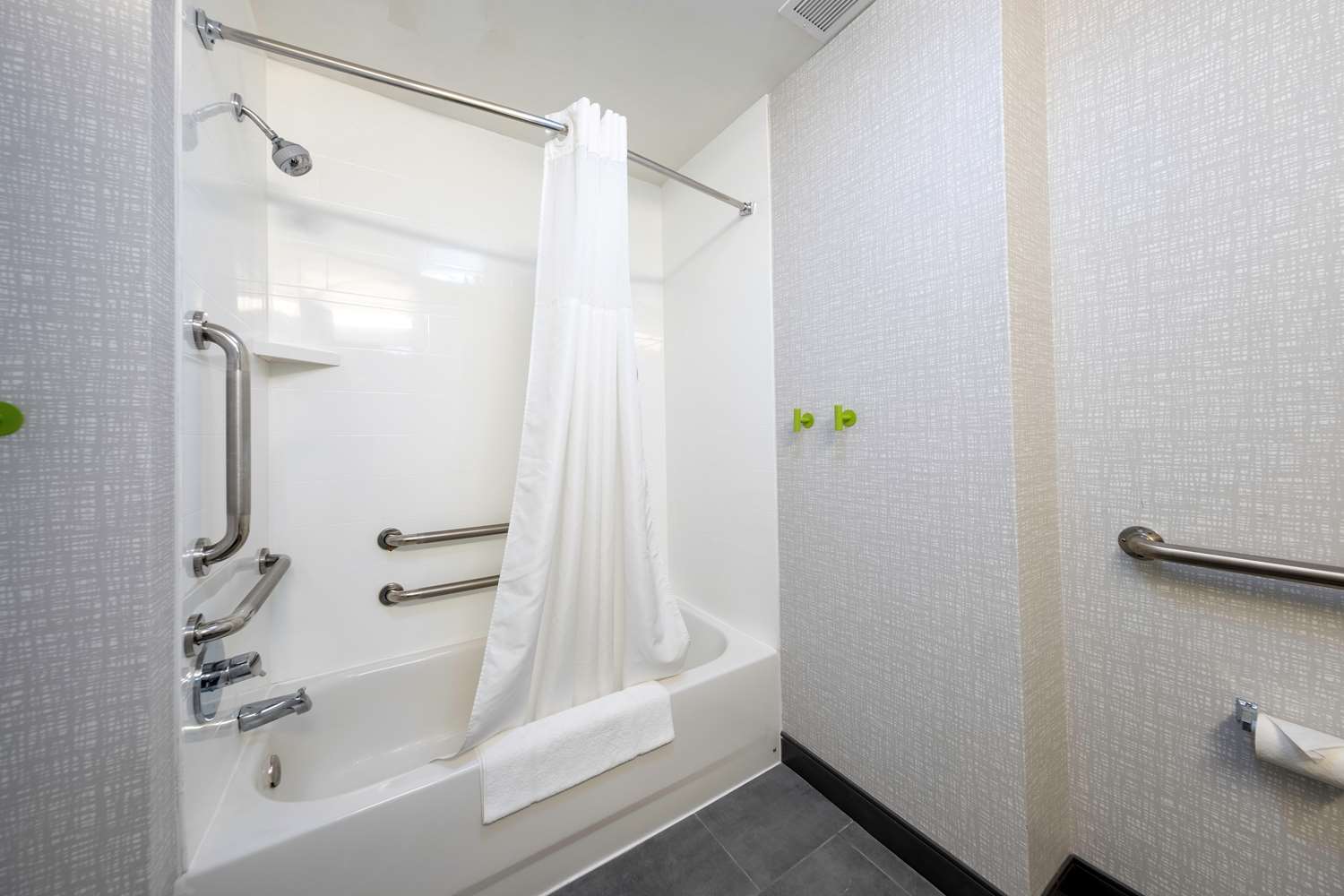 hampton inn swedesboro philadelphia