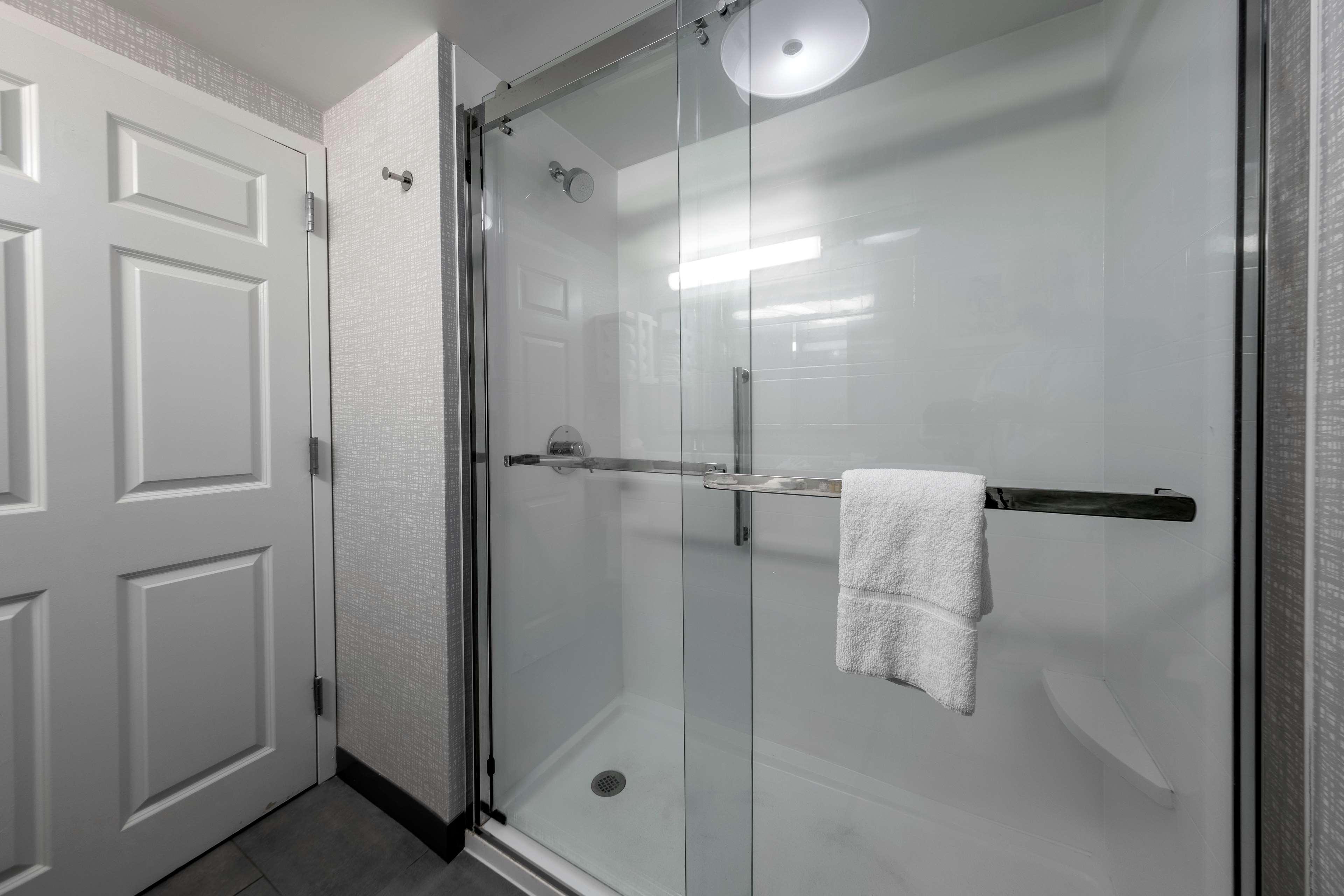 hampton inn swedesboro philadelphia