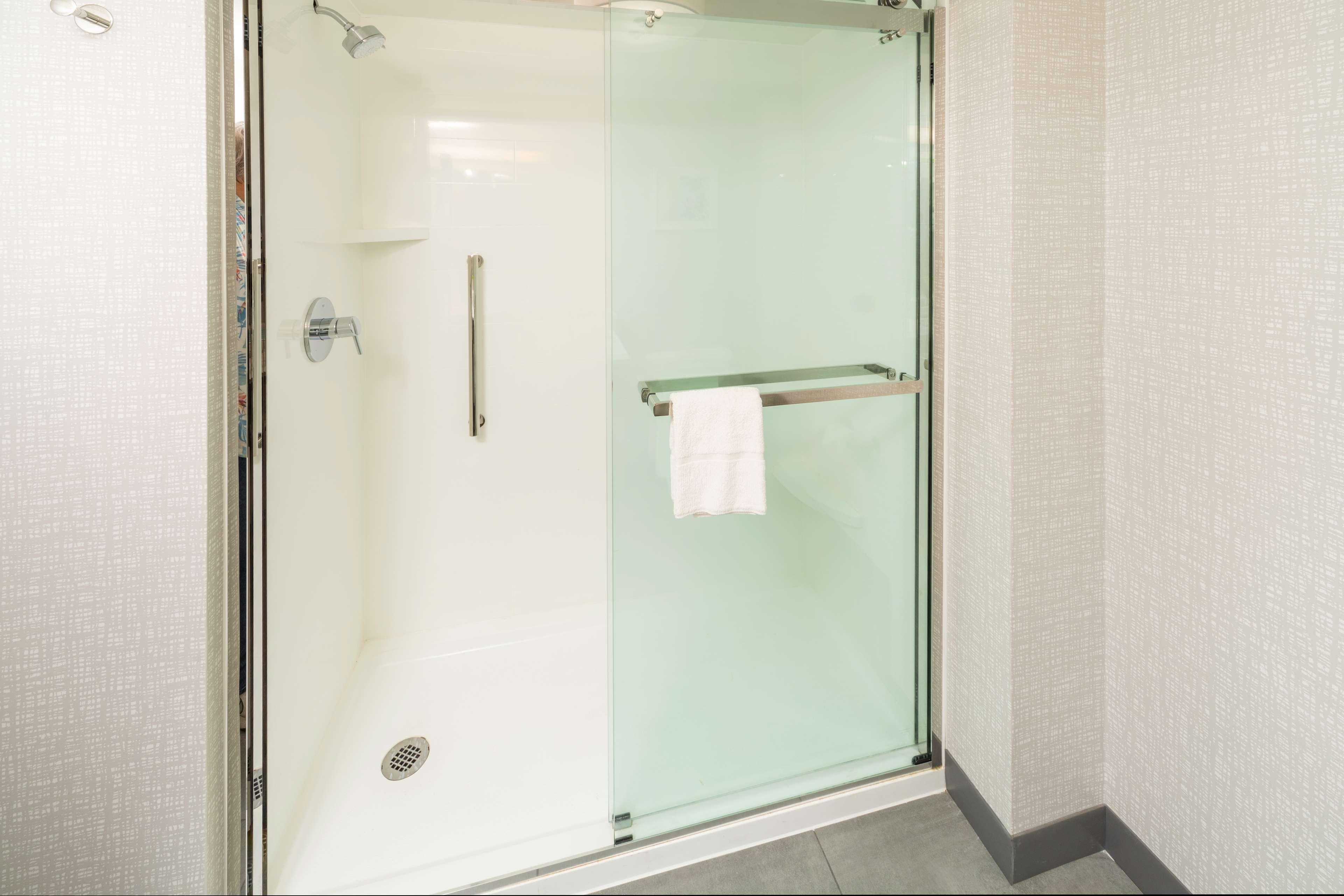 hampton inn swedesboro philadelphia