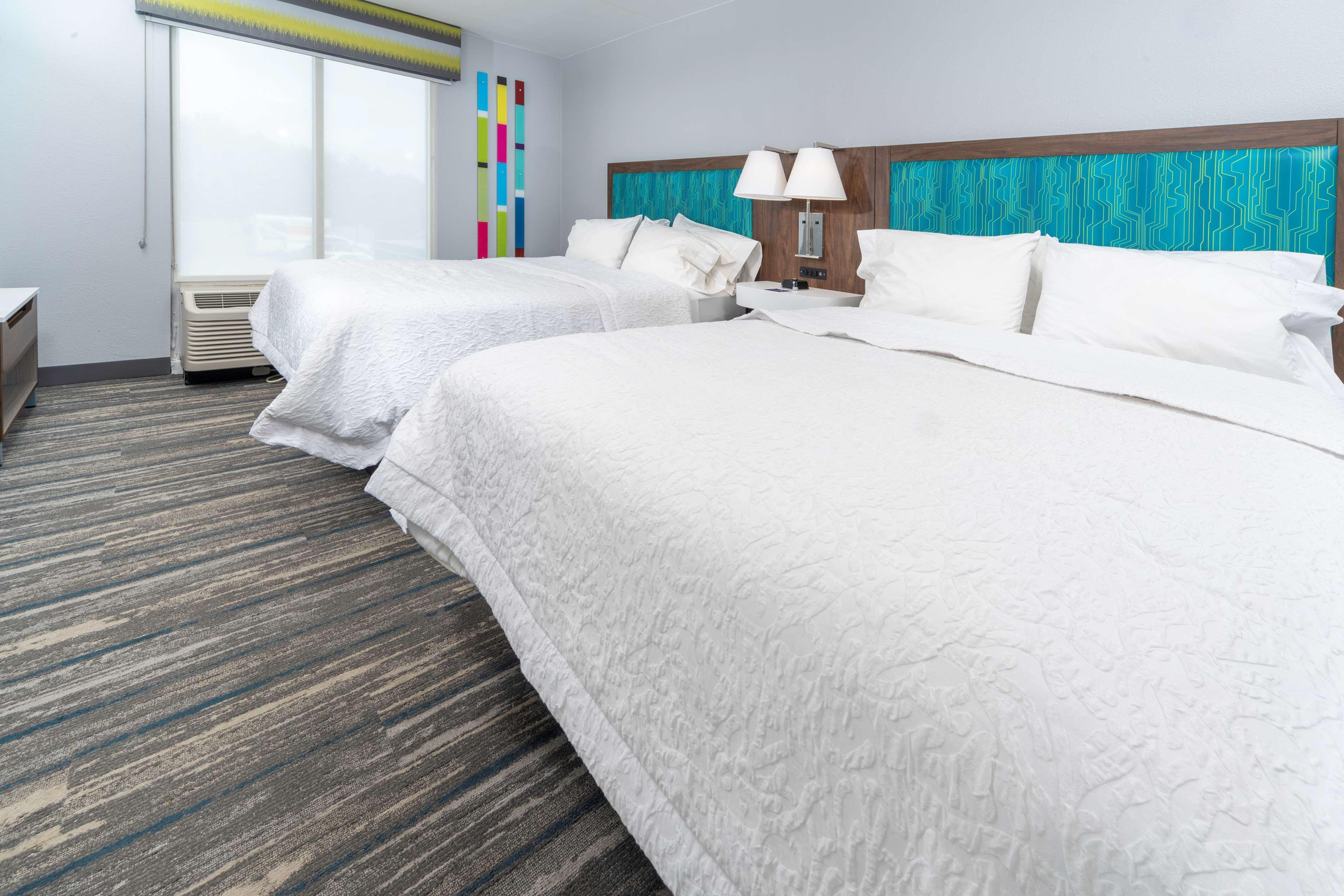 hampton inn swedesboro philadelphia