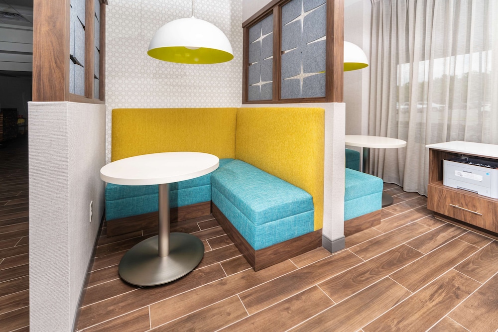 hampton inn swedesboro philadelphia