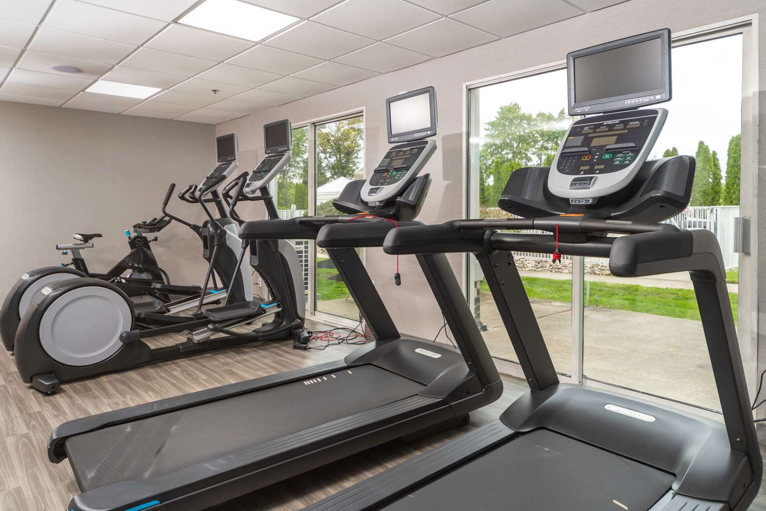 hampton inn swedesboro philadelphia