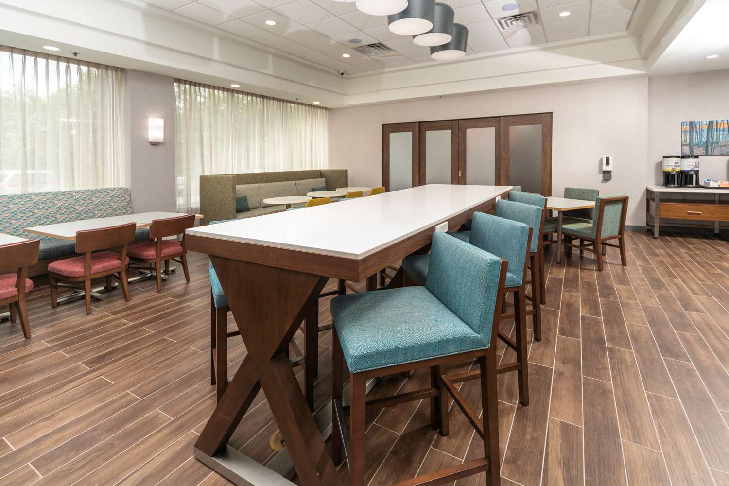 hampton inn swedesboro philadelphia