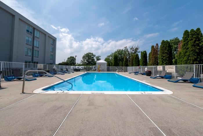 hampton inn swedesboro philadelphia
