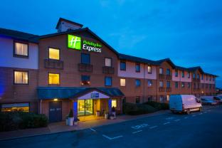 holiday inn express swansea east by ihg